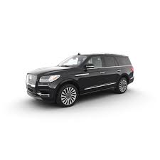 redefines upscale transportation from Toronto's bustling core to Muskoka's exclusive lakeshores. Its bold design and premium amenities ensure you arrive at Blue Mountain's ski lodges or Niagara-on-the-Lake's wineries in style. Perfect for VIP airport transfers or high-end corporate events, the Escalade delivers first-class comfort for your Ontario luxury travels