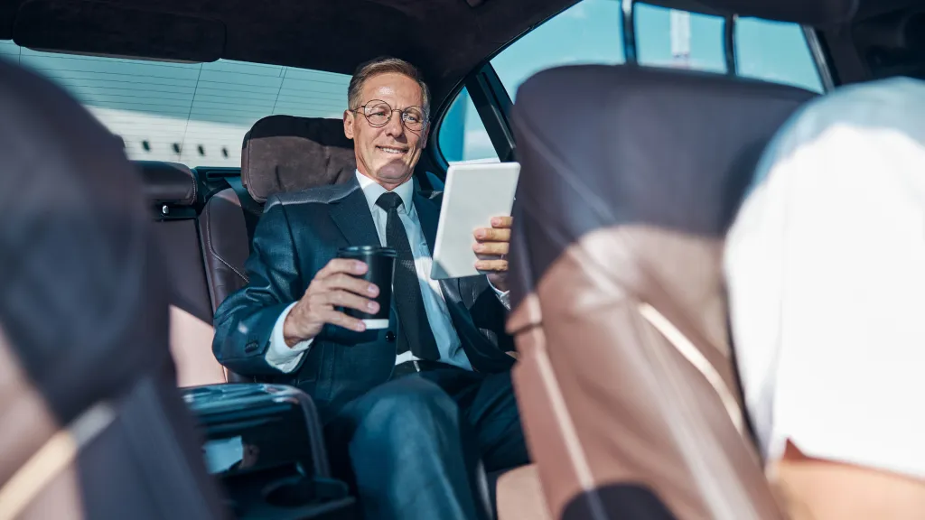 Chauffeur Services 15 Chauffeur Services | 9056335804 | Book a Private Chauffeur Now