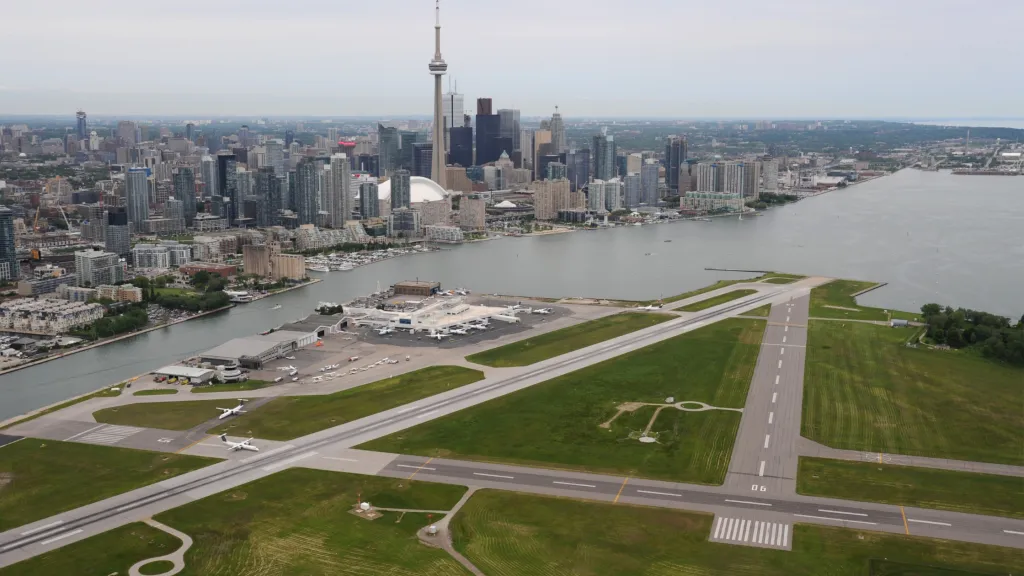 How do you get to Billy Bishop Airport 18 how do you get to Billy Bishop airport | 9056335804 | Easy Tips