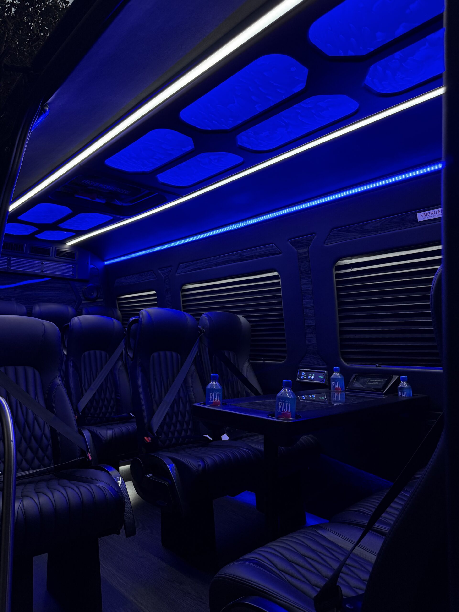 Cambridge Airport Taxi 6 Luxury SUV Cambridge Corporate