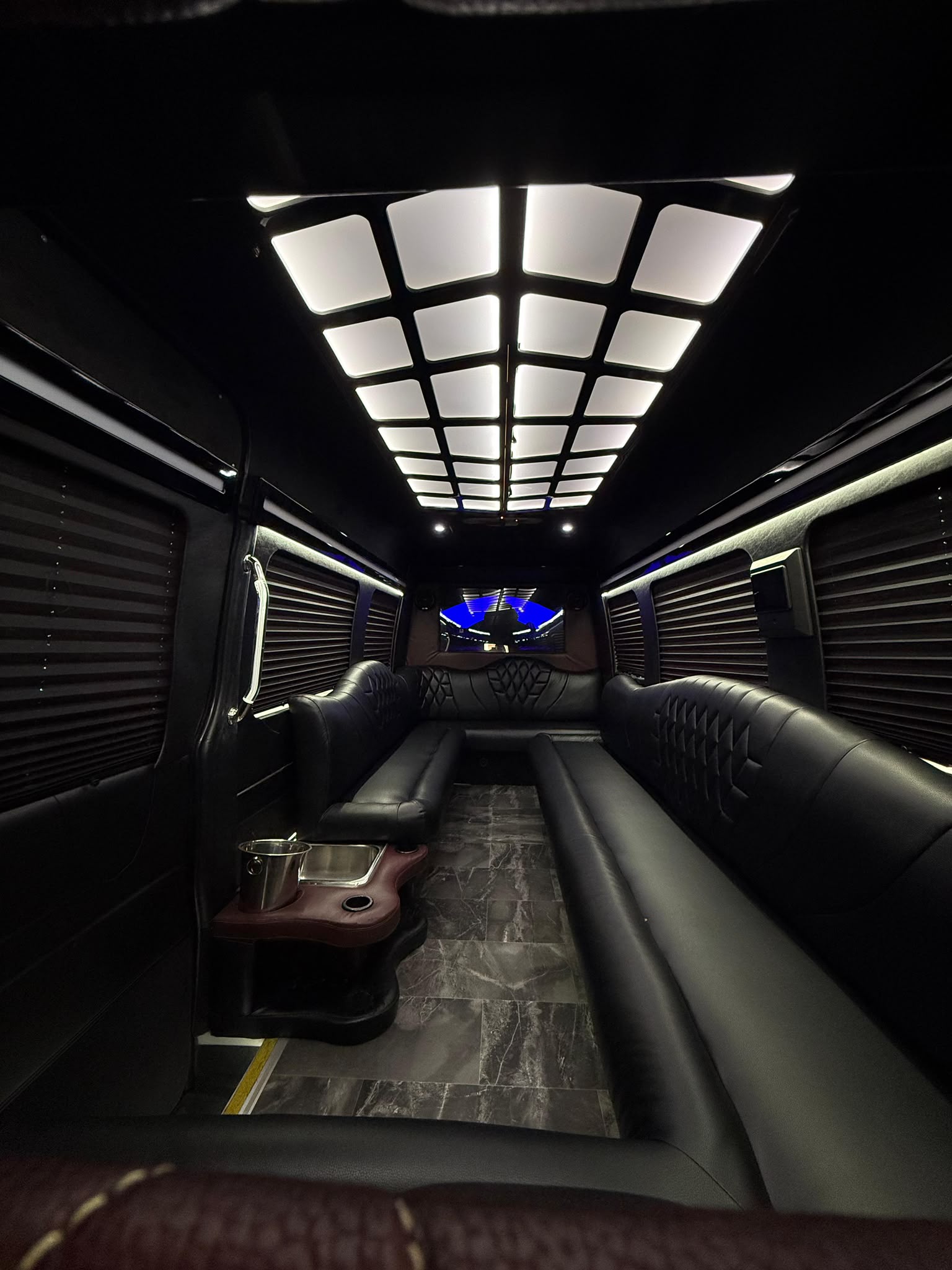 17-passenger Party Regular Van for Toronto group celebrations