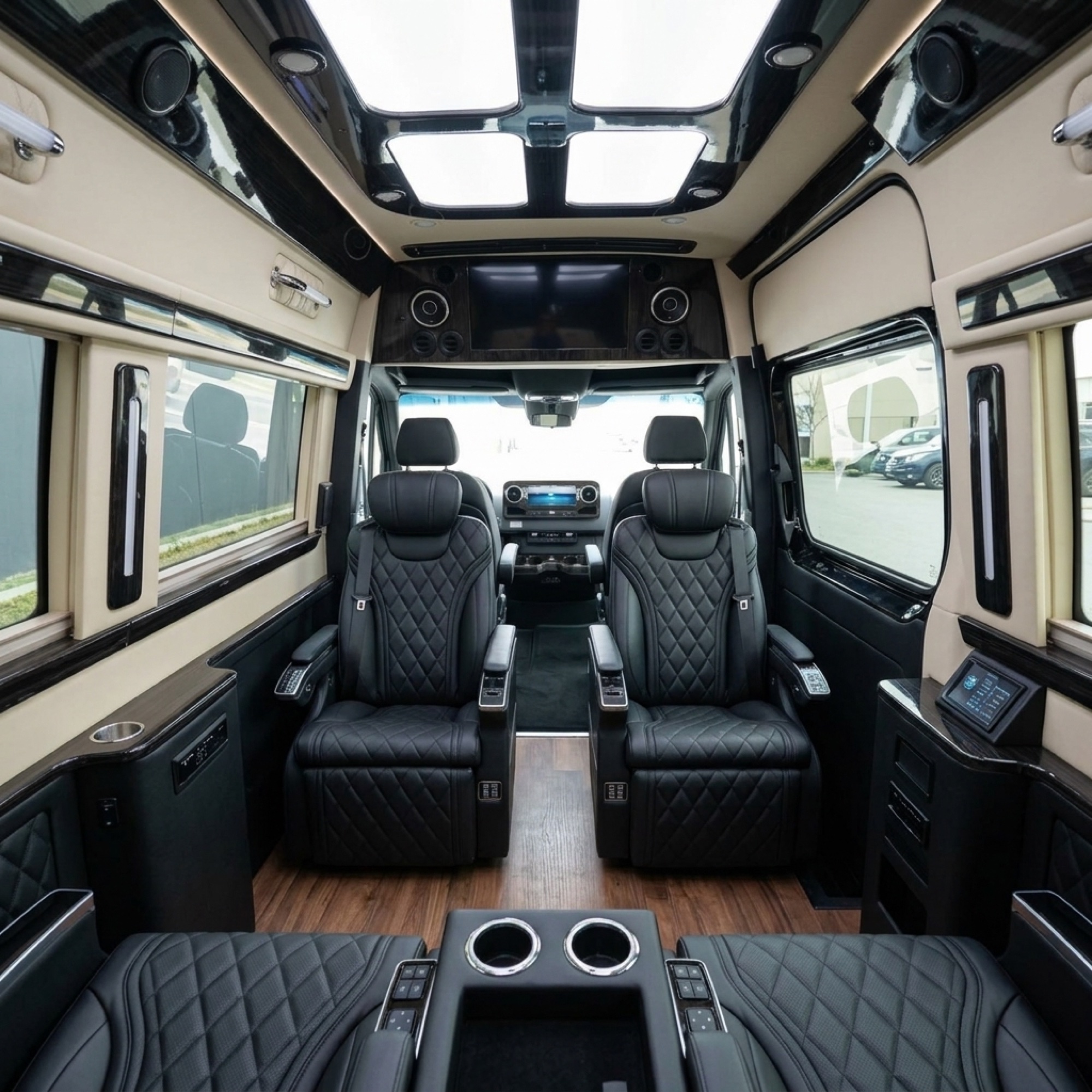 Black Chauffeuropolis vehicle with chauffeur